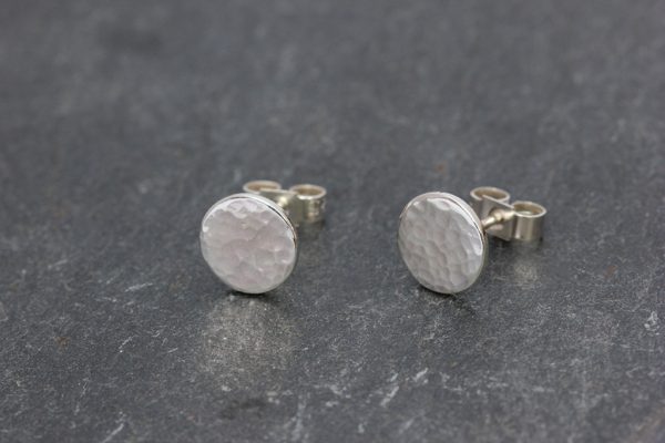 Round hammered studs