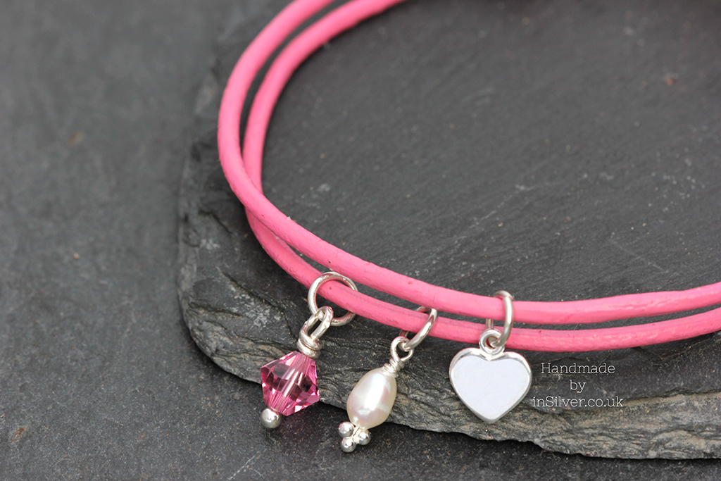 pink heart friend detail 1024 wm