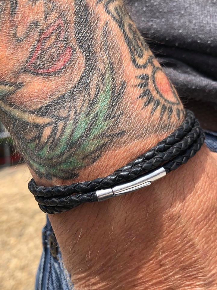 Andys arm black triple wrap