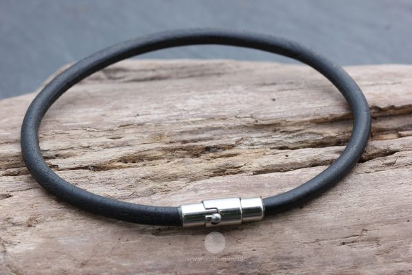 Black smooth leather bracelet - Medium