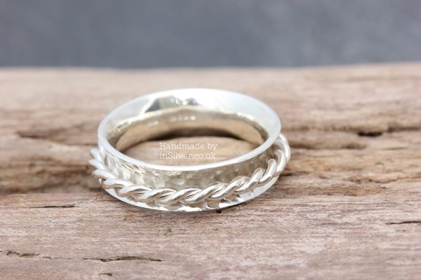 Spinner Ring - Glitter hammered/twist band 7