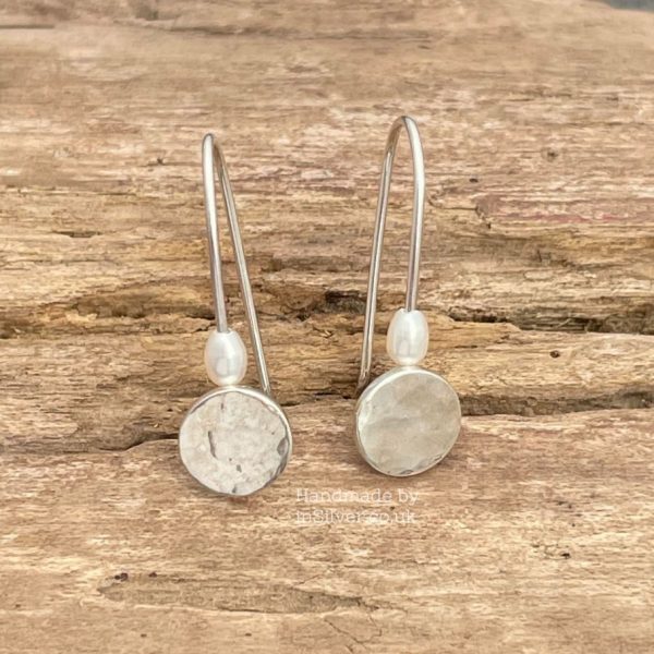 White pearl Glitter Hammered Disk earrings
