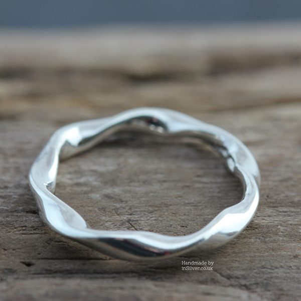 Ribbon Twist Ring - full
