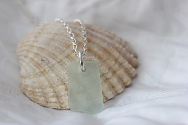 Sea glass Pendant - Opaque mint green