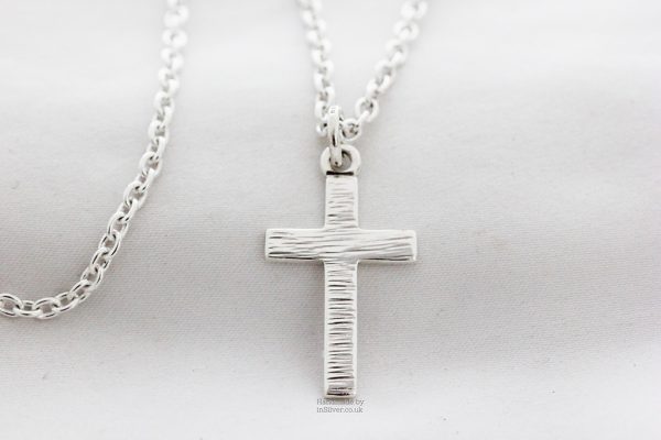 Chunky Cross Pendant - Line Hammered